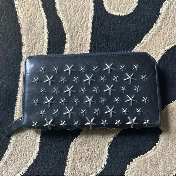 Jimmy Choo Carnaby Zip Around Continental Wallet Silver Studded Stars - Picture 2 of 12